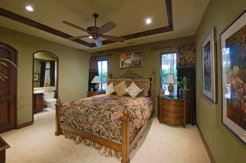 bedroom-fan-installation